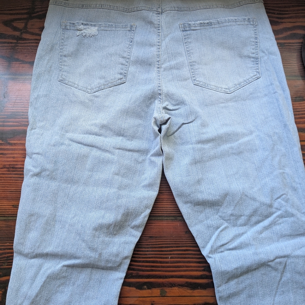 d.jeans Light Wash Distressed Straight-Leg Jeans Women’s Size 14 - Picture 3 of 4